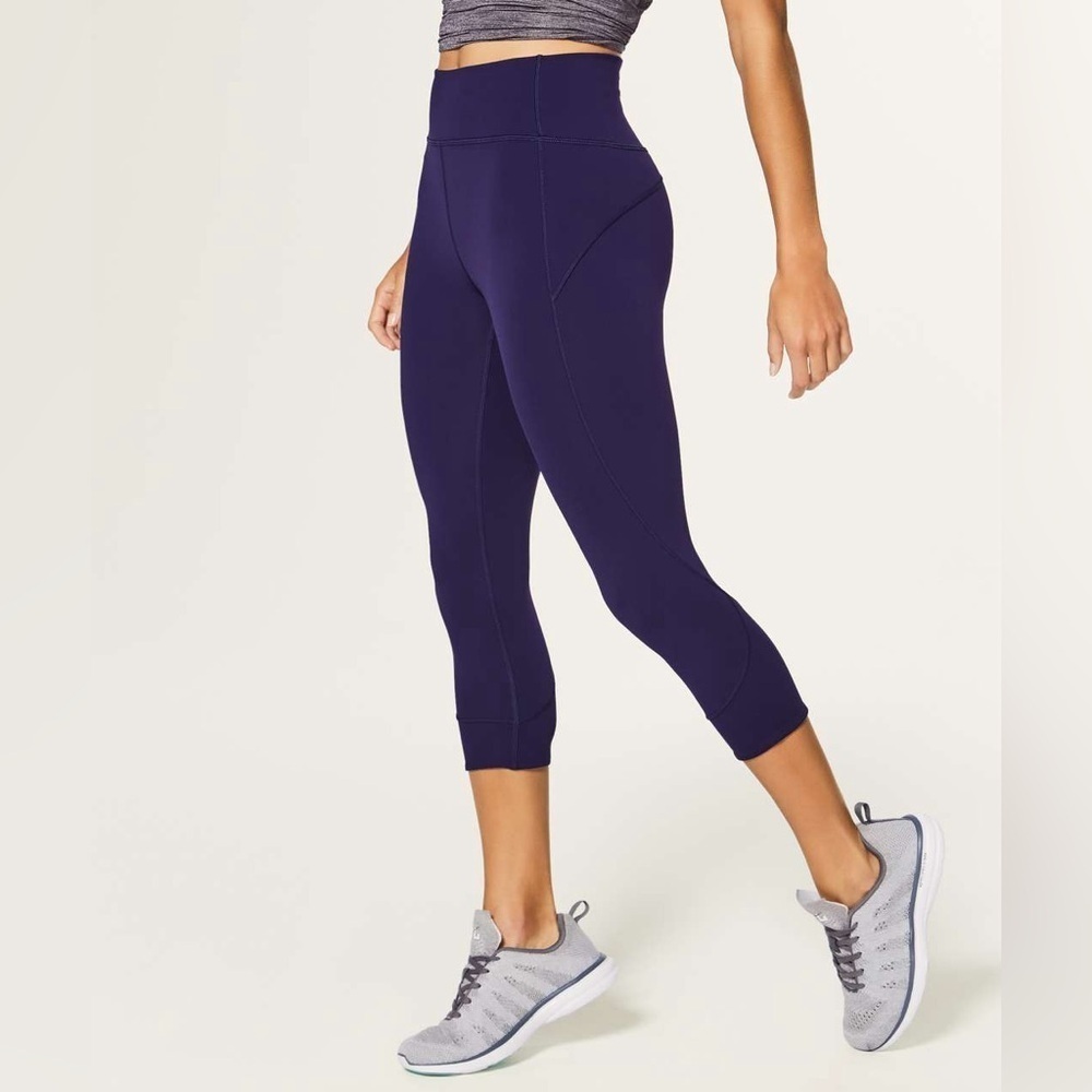 Lululemon In Movement Crop Everlux 19" Aeon Purple Size 8 - Picture 3 of 6